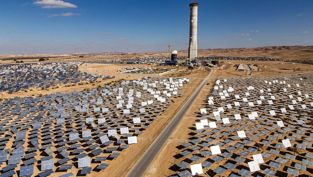 Bon pour l’économie. Israël intègre centre de données et pôle solaire.