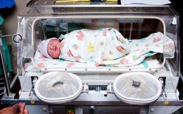 Naissances prématurées. La startup israélienne PregnanTech en action.