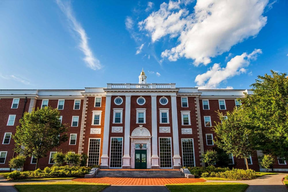 Harvard face aux accusations d’antisémitisme : un accord financier mais une affaire toujours en cours