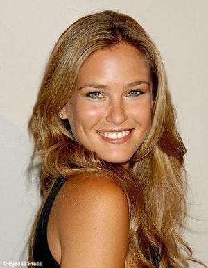 Une soirée inoubliable en présence de Bar Refaeli, qui sera à Paris pour un Gala exceptionnel.