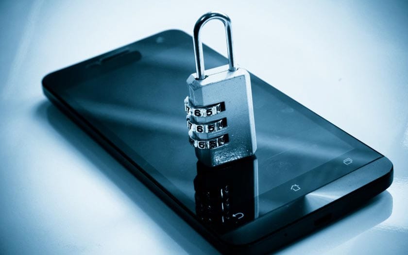 C’Israël. « Des usagers ont 2 téléphones, un classique et un kasher ».