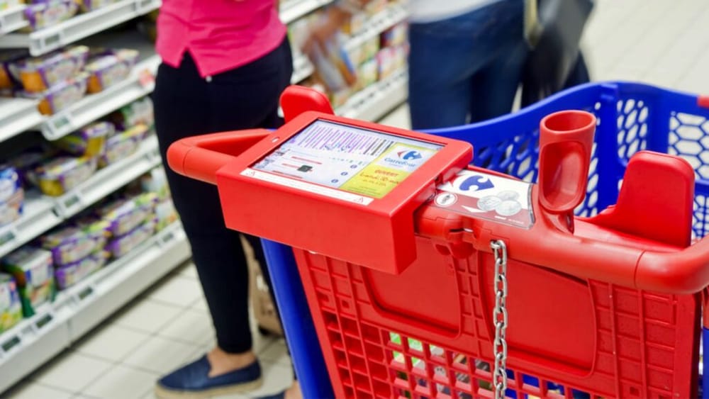Carrefour Israël. Cust2Mate (Tel-Aviv) scanne de manière automatique les produits sélectionnés par les consommateurs.