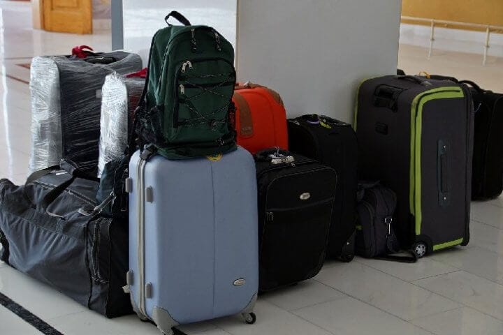 Histoire bizarre. Coincé dans la soute à bagages d’un bus israélien…