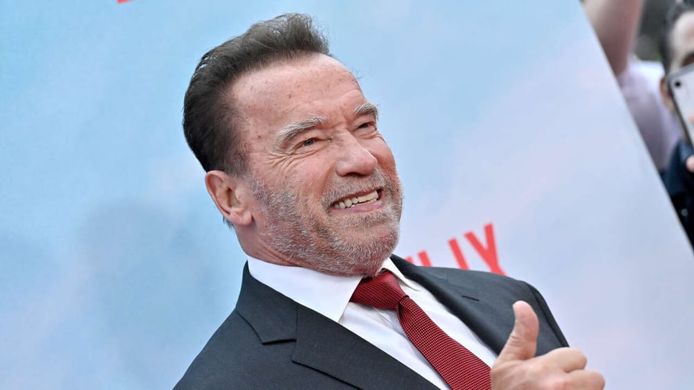 Arnold Schwarzenegger a rencontré les proches de 3 personnes enlevées par le Hamas en Israël.