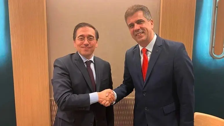 Forum de Davos. Le Ministre Eli Cohen rencontre le ministre espagnol des Affaires étrangères.