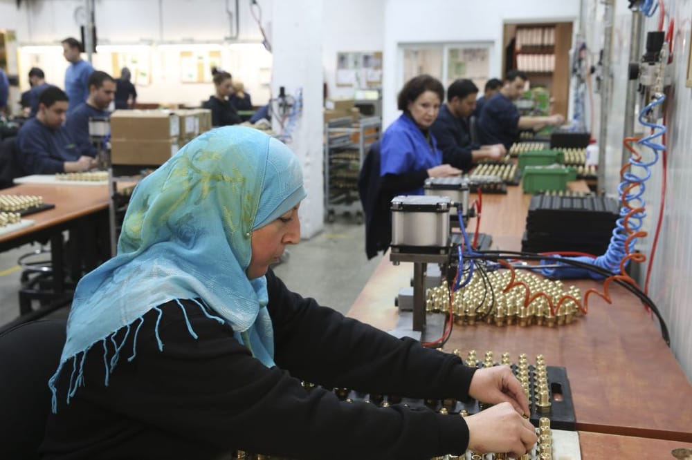 « Les partisans du BDS prétendent agir dans l’intérêt des Palestiniens ». FAUX! Le Cas Sodastream.