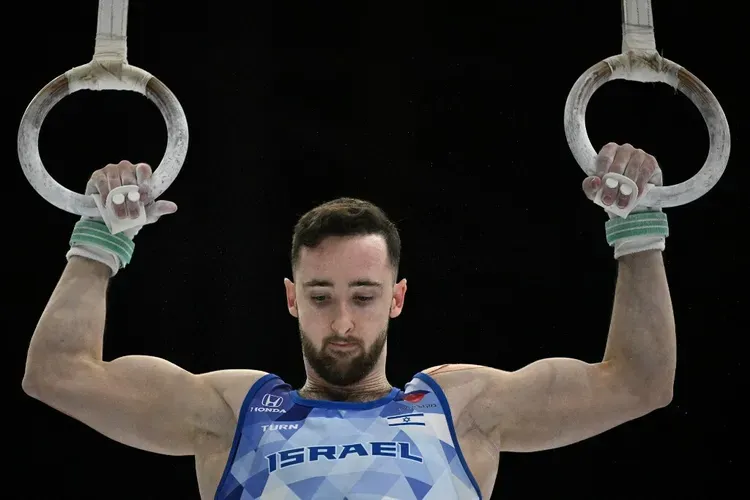 Vente d’une médaille olympique. Le dimanche 7 janvier à 21h, avec une mise de départ de $100 000.