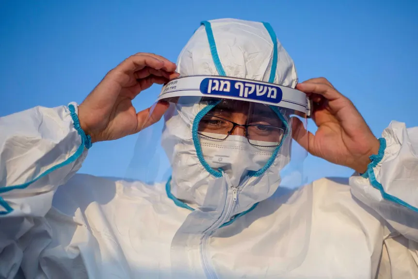 Les autorités sanitaires israéliennes ont détecté un cas de « flurona » (COVID-19 et grippe).
