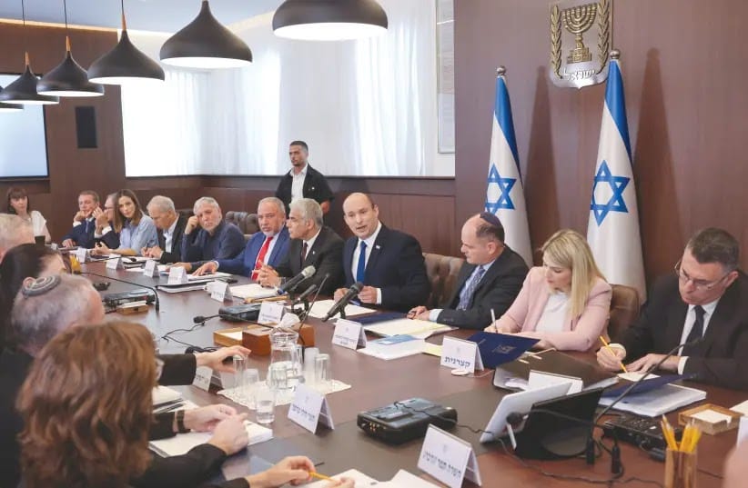 Le député Moïse Gafni a qualifié le PM Naftali Bennett de « meurtrier ».