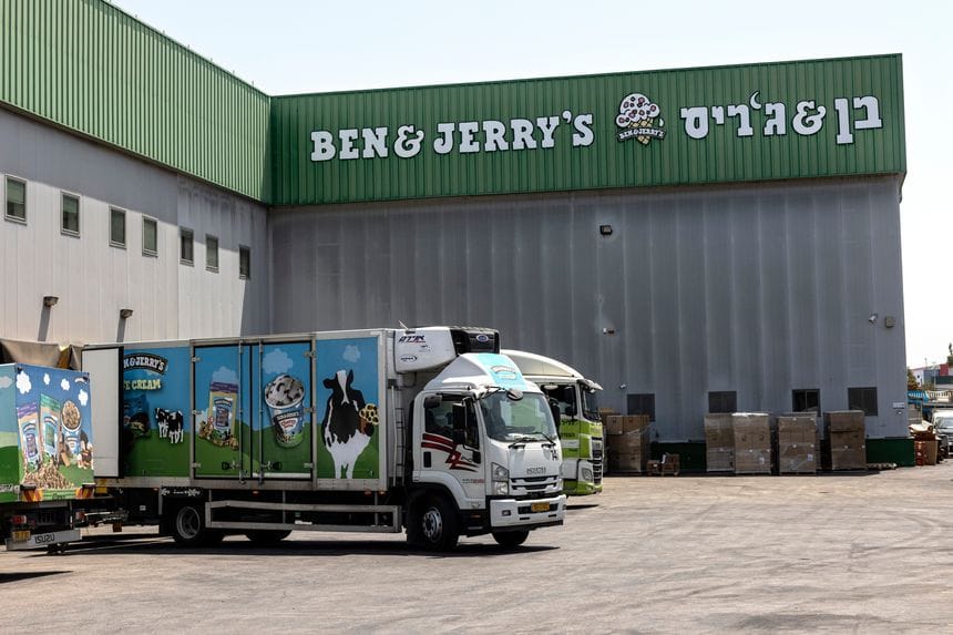 Ayelet Shaked et Isaac Herzog en colère. Boycott par Ben & Jerry.