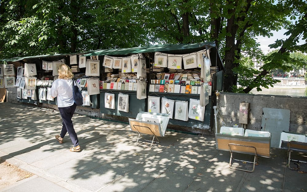 Les bouquinistes virés. De partout (même en Israël) on s’indigne. « C’est l’âme de Paris qu’on assassine ! »