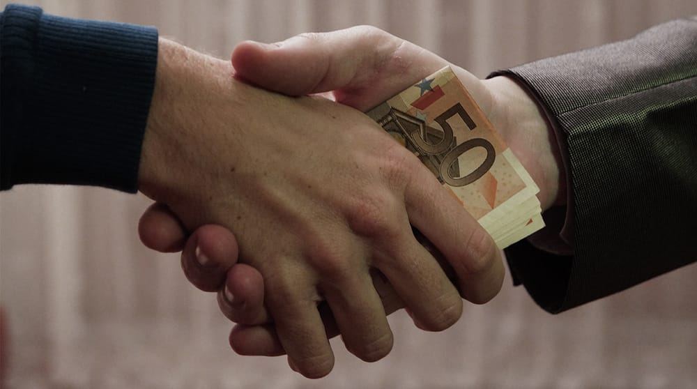 L’Europe, les Palestiniens et la corruption. Le ministre des affaires étrangères, Israël Katz, se félicite de la décision de l’UE.