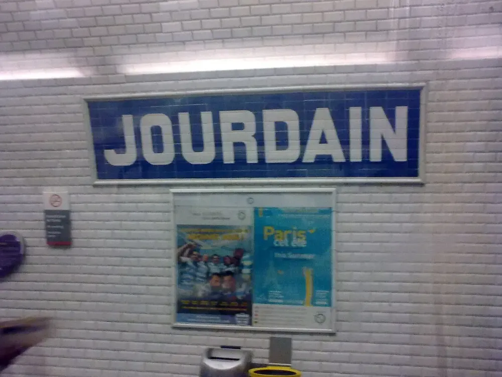 Pourquoi y a t’il à Paris une station de métro qui s’appelle « Jourdain » ?