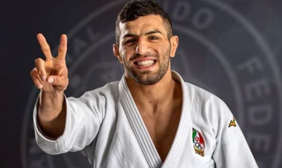 Un judoka iranien médaillé lors d’un tournoi en Israël.