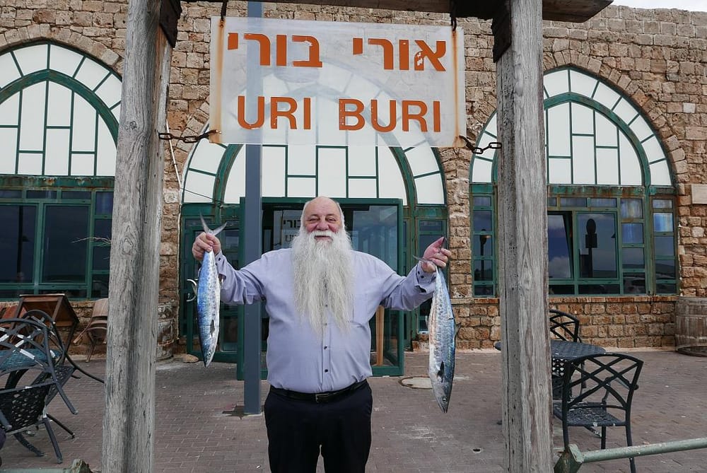 Le restaurant Uri Buri a été brulé par de jeunes Arabes israéliens. Un drame.