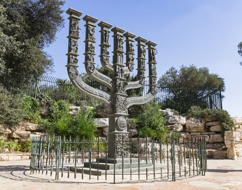 La Mort de Ruth Dayan en Israël, 1ère épouse de Moshe Dayan.