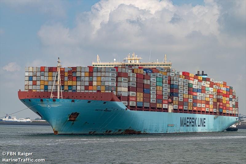 Le géant danois des conteneurs Maersk va transporter des marchandises entre les EAU et Israël.