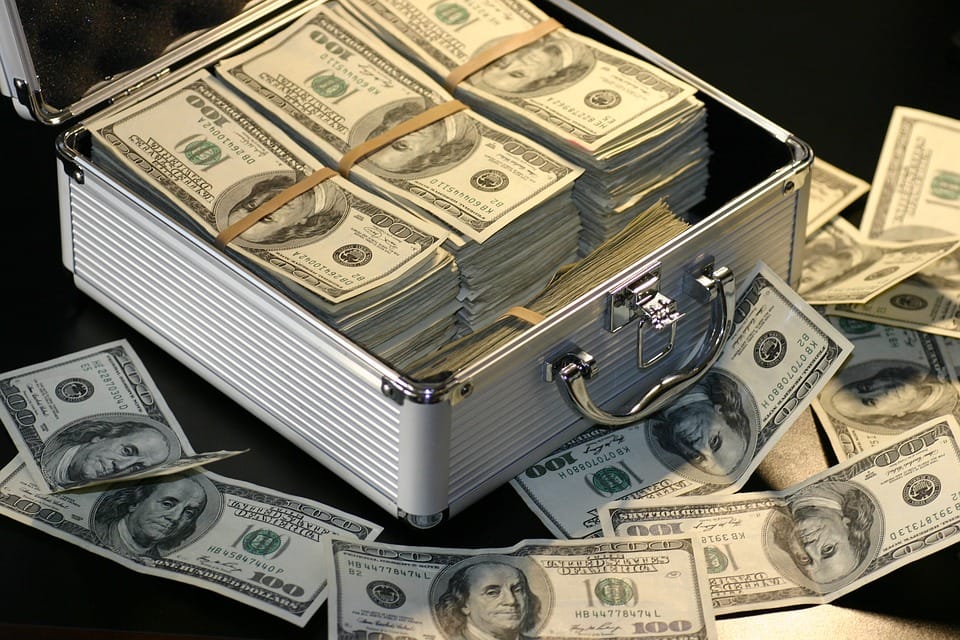 La Bank Leumi (Israël) négocie un accord avec une banque des Emirats.