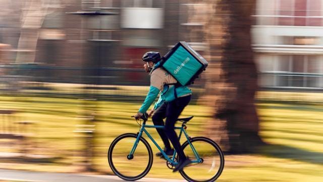« Je ne sers pas les Juifs ». Le livreur Deliveroo est condamné.