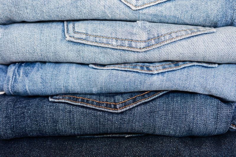 Des Jeans « Made in Fance »? Le groupe français FashionCube en action.