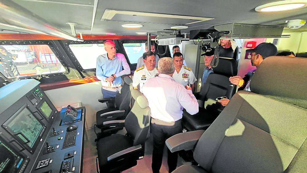 Les premiers bateaux lance-missiles de la marine philippines sont lancés en Israël.