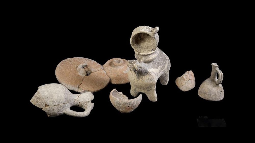 Des archéologues israéliens mettent au jour un pressoir à vin vieux de 5 000 ans.