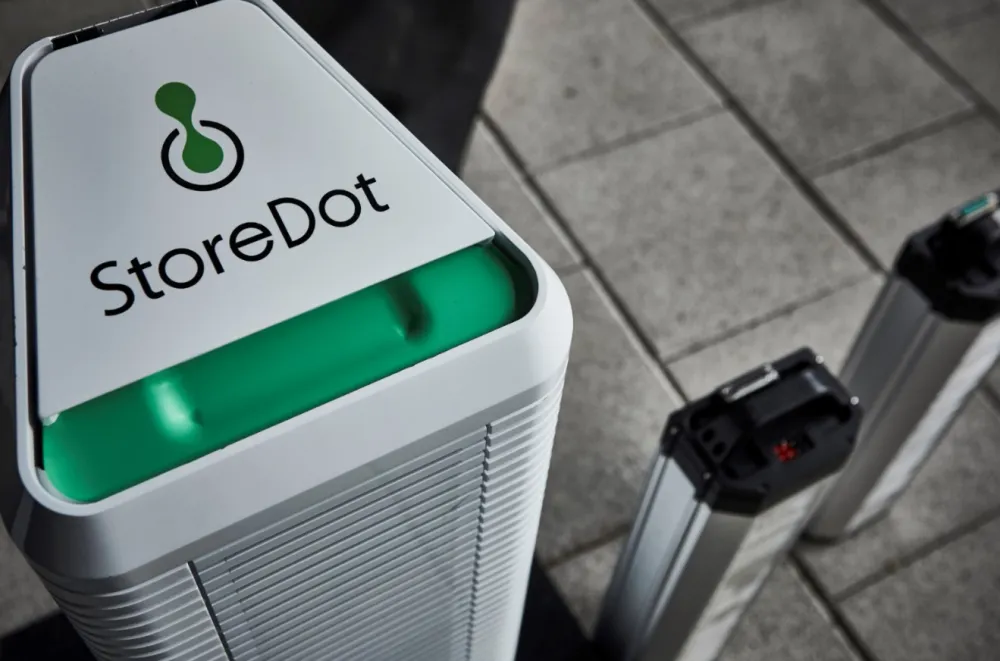 Storedot s’étend en ouvrant un centre d’innovation en Californie pour développer des batteries à l’état semi solide.