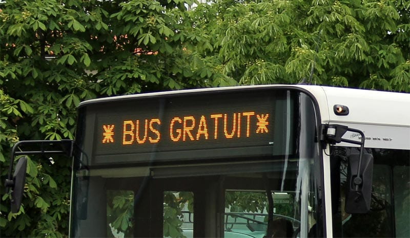 Une ligne de navettes gratuites durant le week-end. Ramat Gan, Jaffa, Petah Tikva, Bnei Brak et Bat Yam.