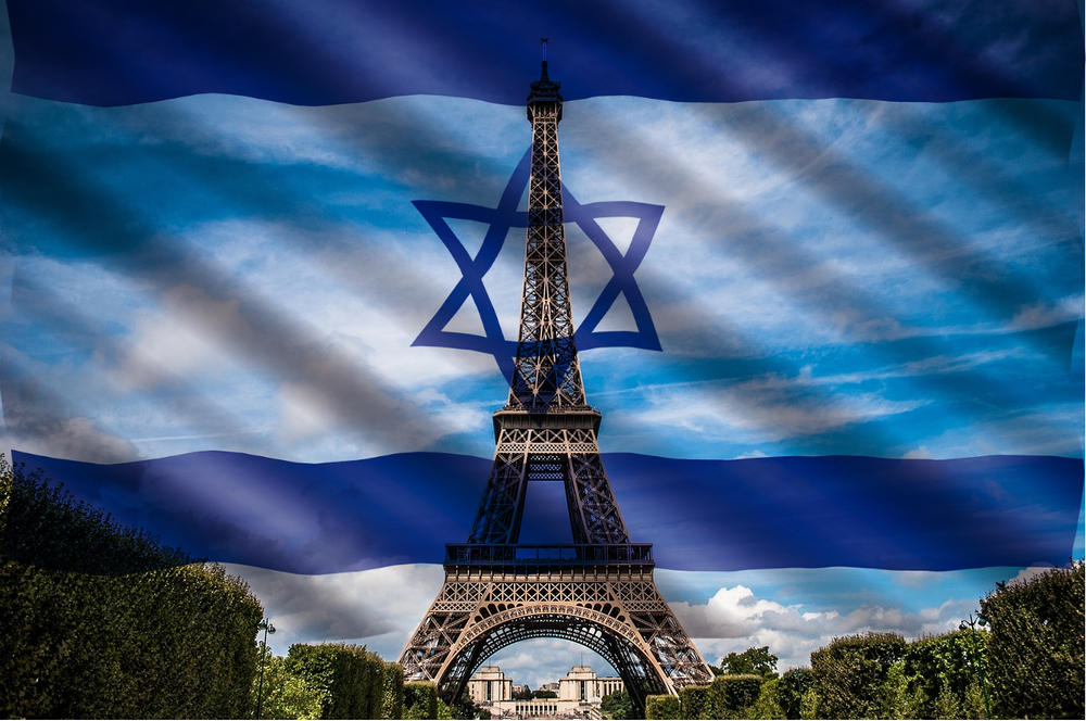Le Sénateur Roger Karoutchi, président du groupe d’amitié avec Israël, va organiser une projection du film sur les massacres.