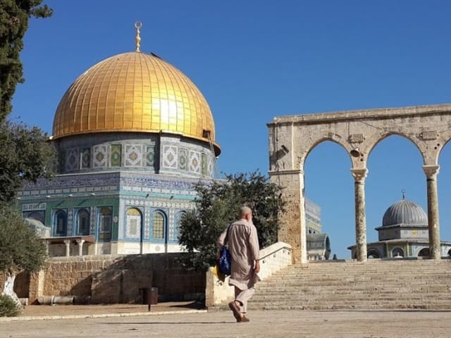 L’Homme du Jour. Aviad Vissoli au Mont du Temple. Un Minyan unique.
