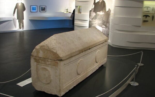 Un nouveau département des Arts des Chrétientés en Orient au Louvre, sponsorisé par le Groupe CMA CGM.