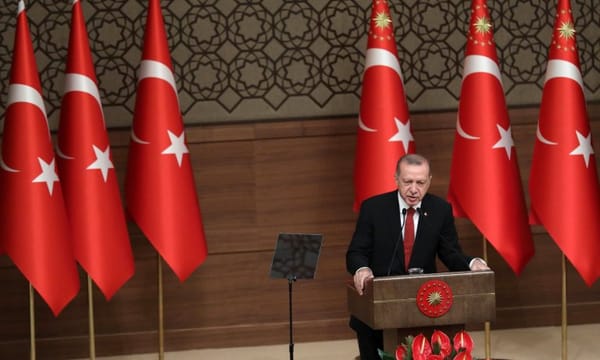Vrai? Faux? Une IA antisémite lancée par Elon Musk a défini Erdogan comme étant ‘l’un des plus grands bâtards de l’histoire’.