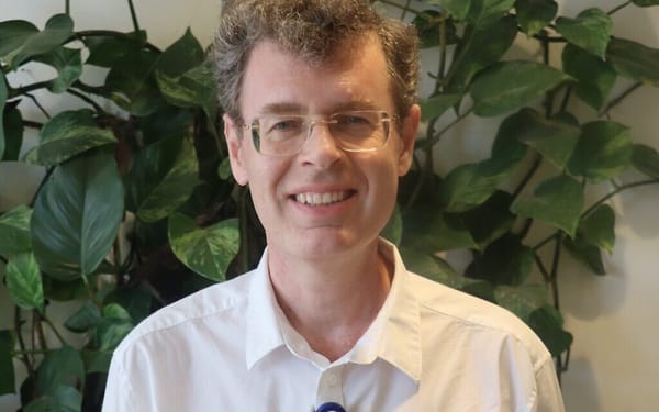 Tel-Aviv University. Recherche. Aider les patients paralysés à communiquer par le biais des signaux électroniques du cerveau.