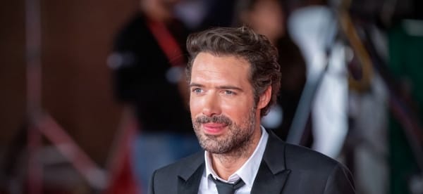 En Israël, Haaretz consacre un article à la polémique Nicolas Bedos.