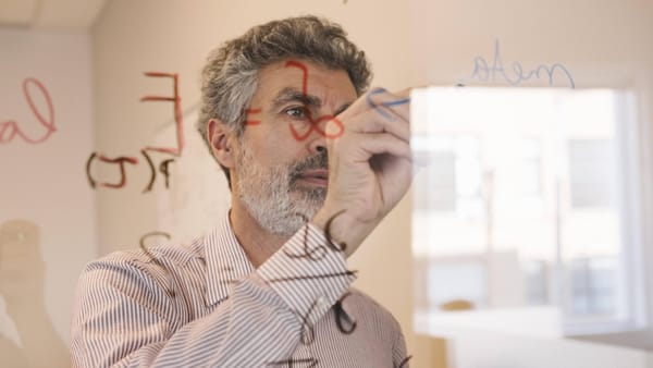 Co-parrain de l’IA, Yoshua Bengio, un scientifique juif de niveau mondial.