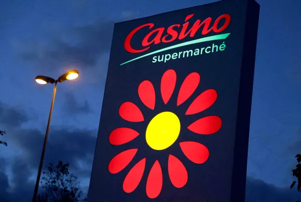 La chute de l’empire Naouri en France est très suivie en Israël. L’action de Casino chute .