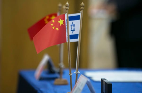 Radio J. Le hightech israélien va t-il souffrir des décisions de Trump en matière de droits de douane? La Chine comme relais.