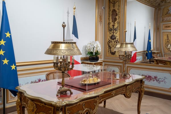 IsraelValley. Qui fait quoi. Cabinet du Président de la République. État-major particulier du Président.