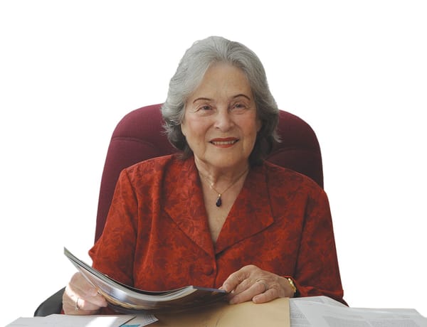 La Professeure Ruth Arnon. Copaxone®, succès de l’industrie pharmaceutique israélienne, médicament produit par Teva.