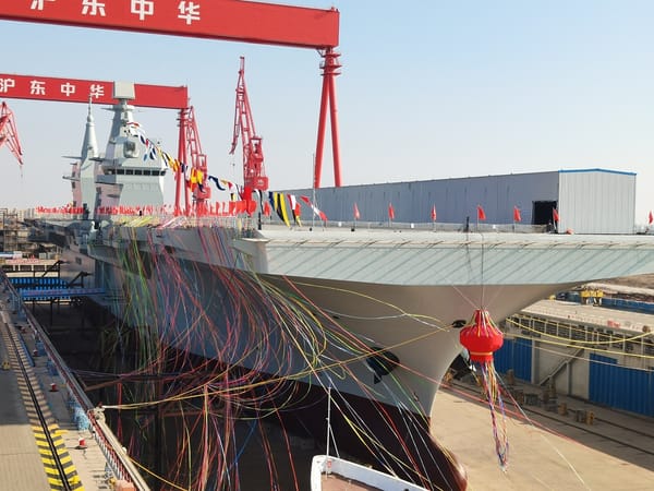 La Chine a lancé le plus grand navire d’assaut amphibie du monde, dans le cadre de la projection de sa puissance militaire.