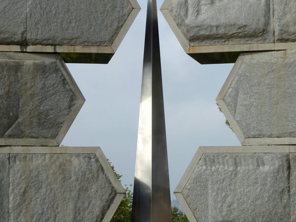 Arrêt du partenariat entre Yad Vashem et Roman Abramovitch.