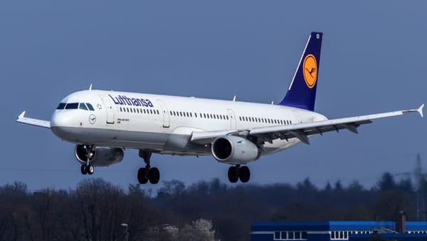 La compagnie aérienne allemande Lufthansa a annoncé des pertes importantes.