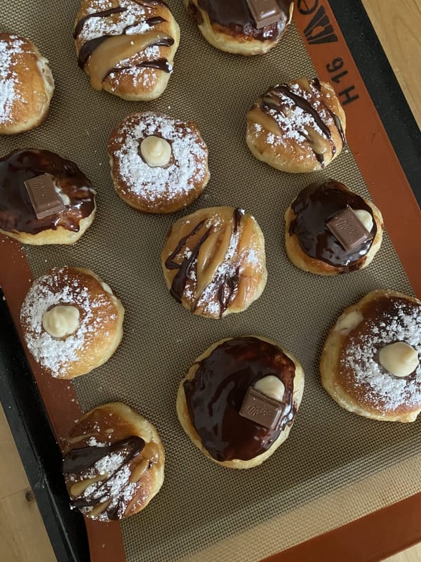 Sufganiyot : la recette incontournable des fameux beignets de Hanouka.