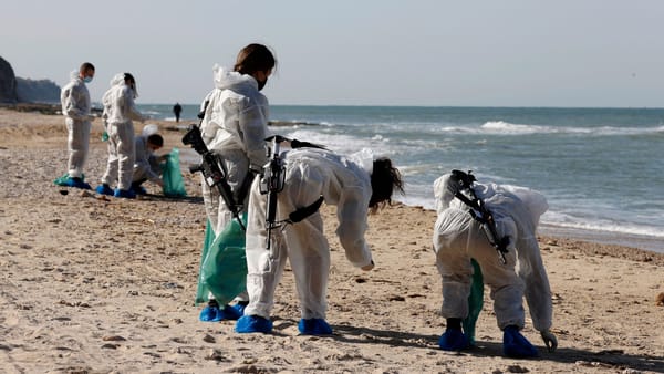 Alerte! Une marée noire à 20 km au large des côtes de Netanya.