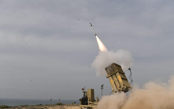 Colombie : « “75 % des fusils utilisés sont israéliens. Avions, hélicoptères, drones viennent d’Israël”.