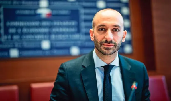 Le ministre chargé de l’Europe Benjamin Haddad. Des mesures à prendre au niveau de l’UE pour lutter contre l’antisémitisme.