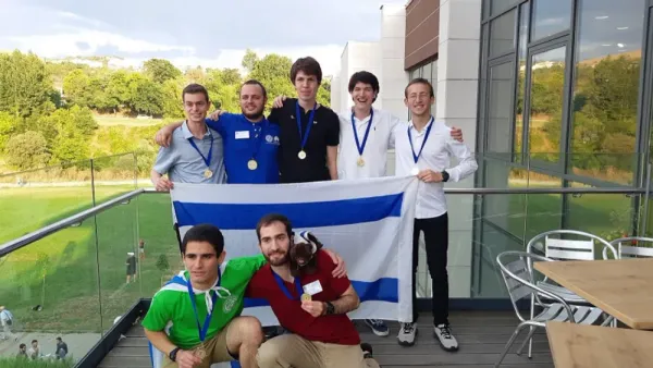 Université de Tel-Aviv. L’École de mathématiques fière des résultats en Bulgarie.