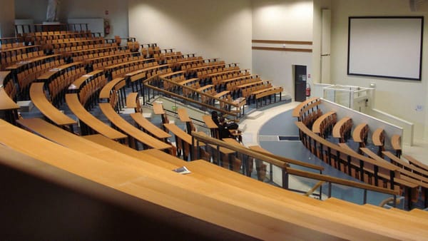 L’Université de Yale (Connecticut) et sa poignée d’enragés contre Israël.