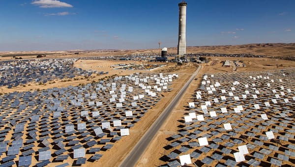 Bon pour l’économie. Israël intègre centre de données et pôle solaire.