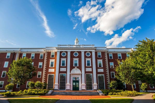 Harvard face aux accusations d’antisémitisme : un accord financier mais une affaire toujours en cours